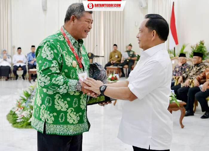 Bupati Kepulauan Anambas berupaya menyampaikan sesuatu kepada Kemendagri